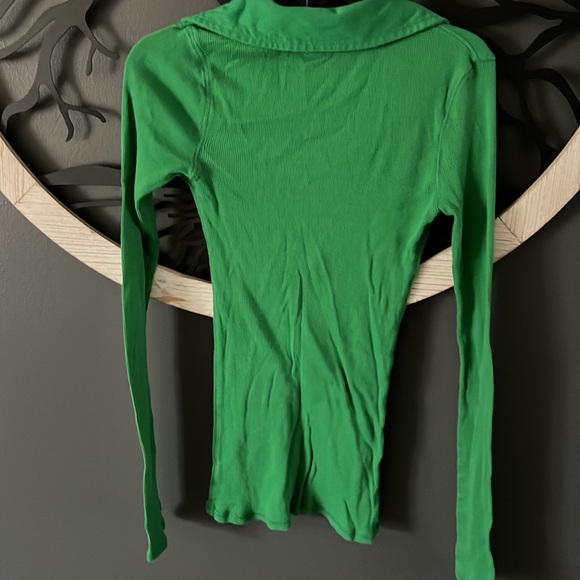 Top - Picture 4 of 5